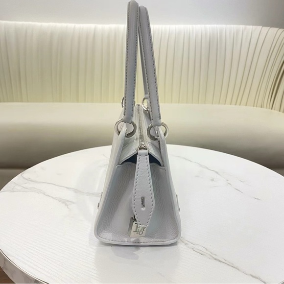 Lady Dior East West Shoulder Bag Perfect Condition - Picture 4 of 12